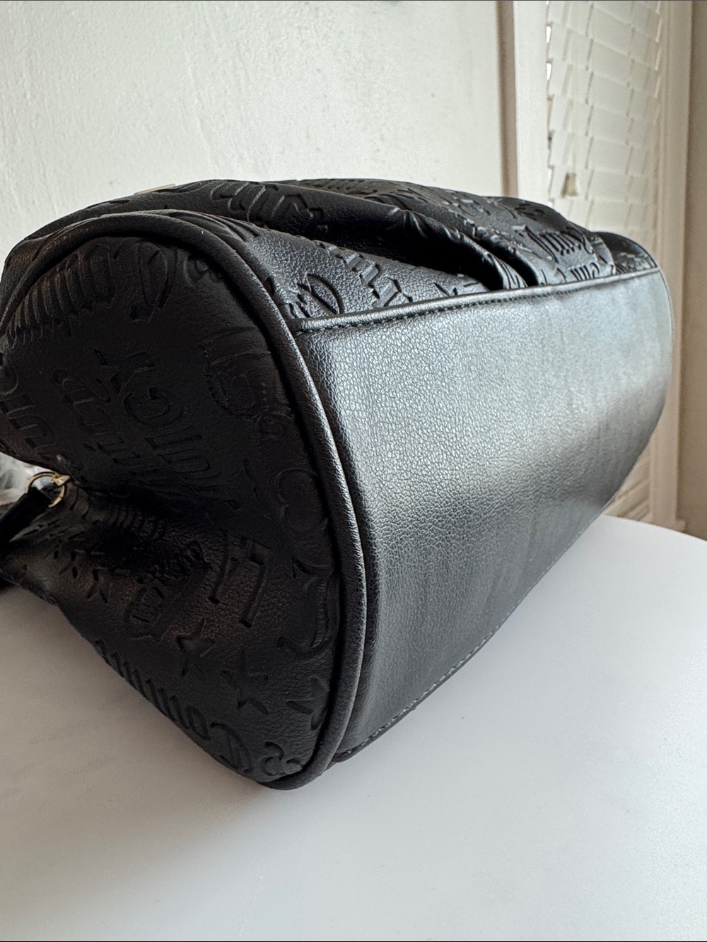Juicy Couture Daydream Satchel - Picture 3 of 6